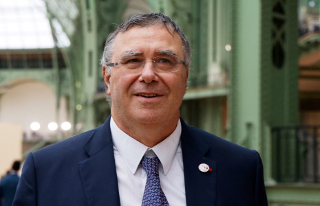 Patrick Pouyanné, à Paris, le 10 février 2025 ( AFP / LUDOVIC MARIN )