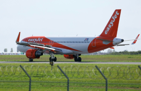 EasyJet: grève d'hôtesses et stewards en France, une centaine de vols annulés