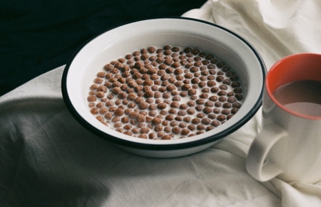 La nouvelle formule des Chocapic contiendra mois de sucre, de sel et de chocolat. (illustration) (sanjinerpa1 / Pixabay)