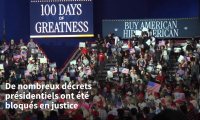 Trump marque ses cent jours sur un ton triomphaliste et agressif