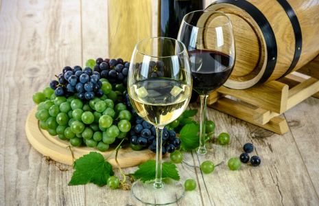 La consommation de vin a baissé en France sur un an. (illustration) (PhotoMIX-Company / Pixabay)